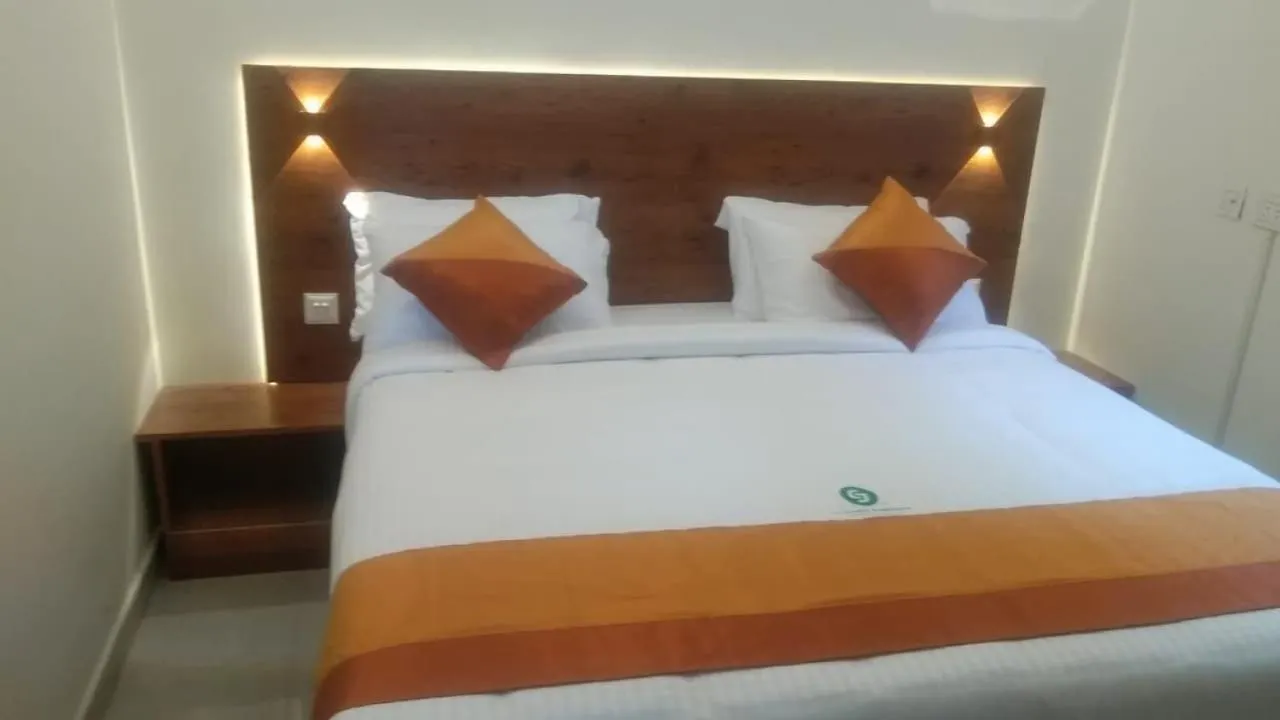 Munnar Private 3Bhk, 3 Rooms Cottage - Hall, Dining Room, 3 Bedroom Delux With Parking